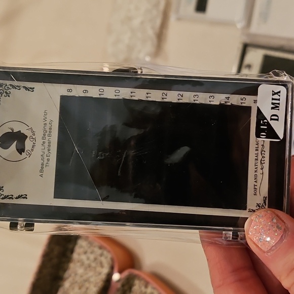 Lash Set - Picture 8 of 10